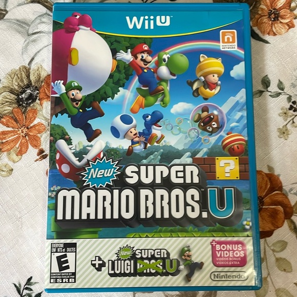 Wii U New Super Mario Bros U - Picture 1 of 5